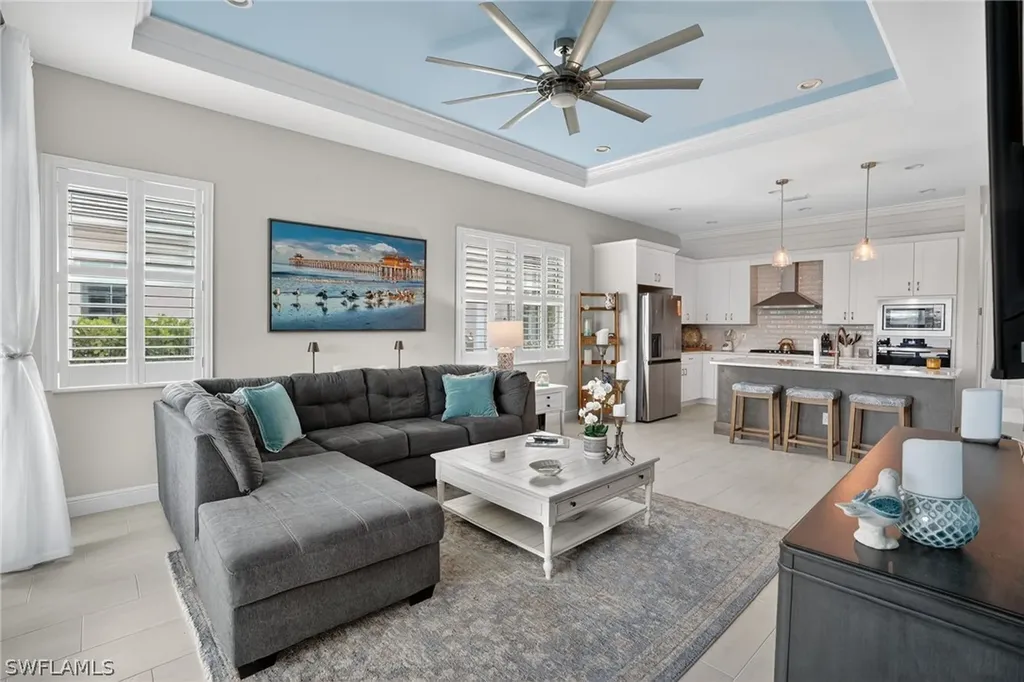9195 Cayman Drive Naples FL 34114