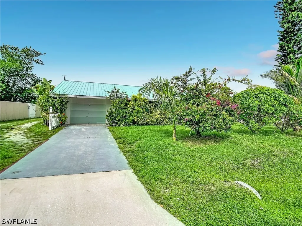 18568 Flamingo Road Fort Myers FL 33967