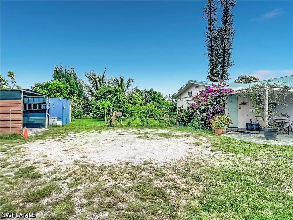 18568 Flamingo Road Fort Myers FL 33967