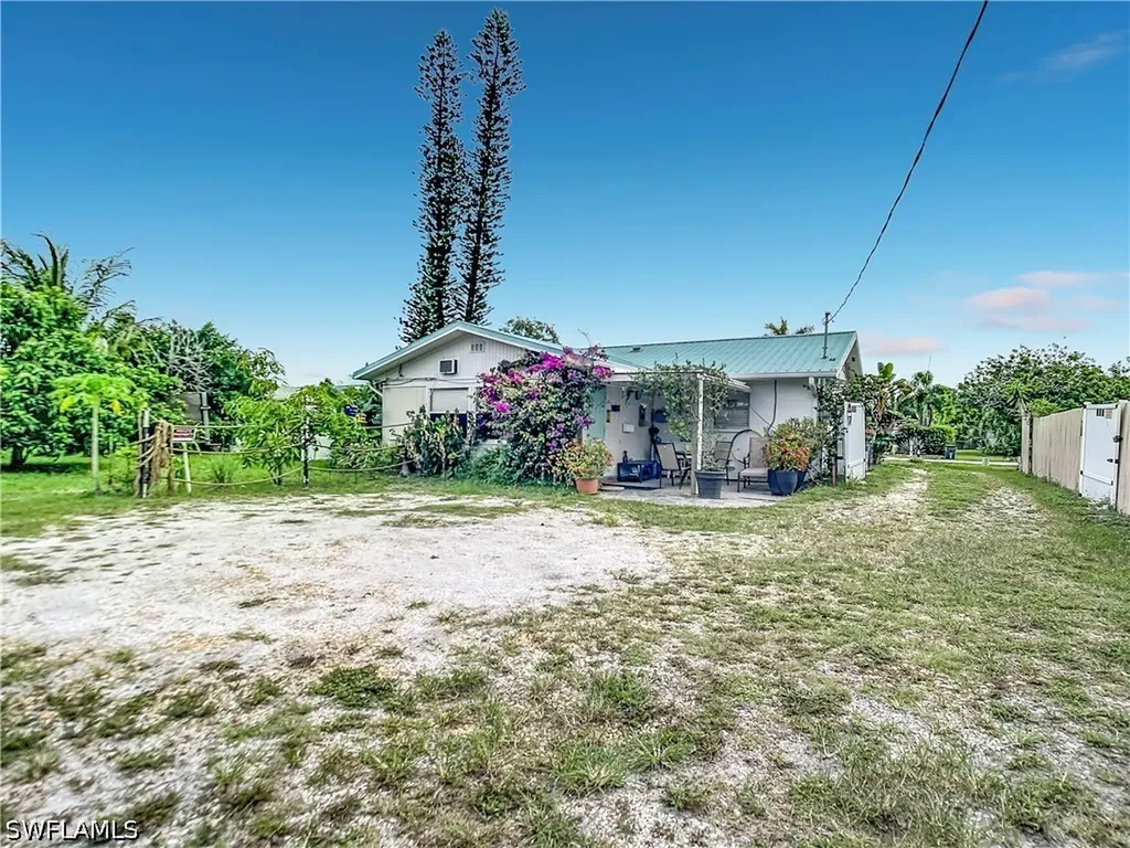 18568 Flamingo Road Fort Myers FL 33967