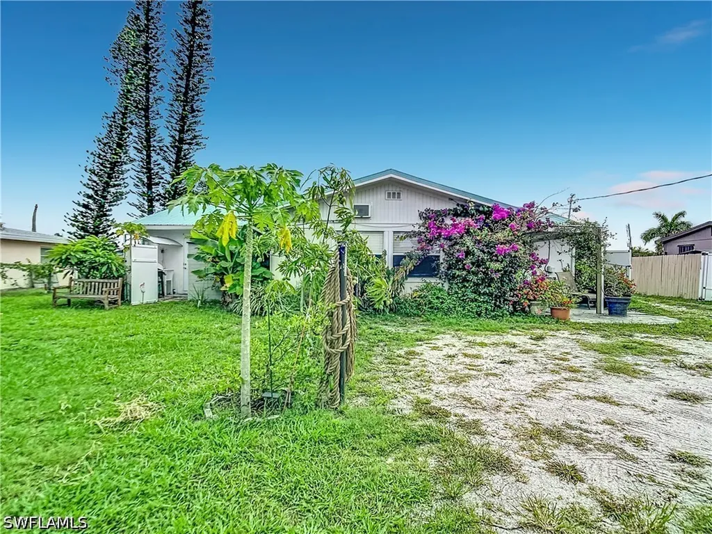 18568 Flamingo Road Fort Myers FL 33967