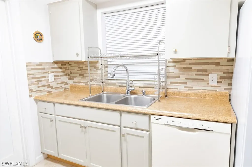 18568 Flamingo Road Fort Myers FL 33967