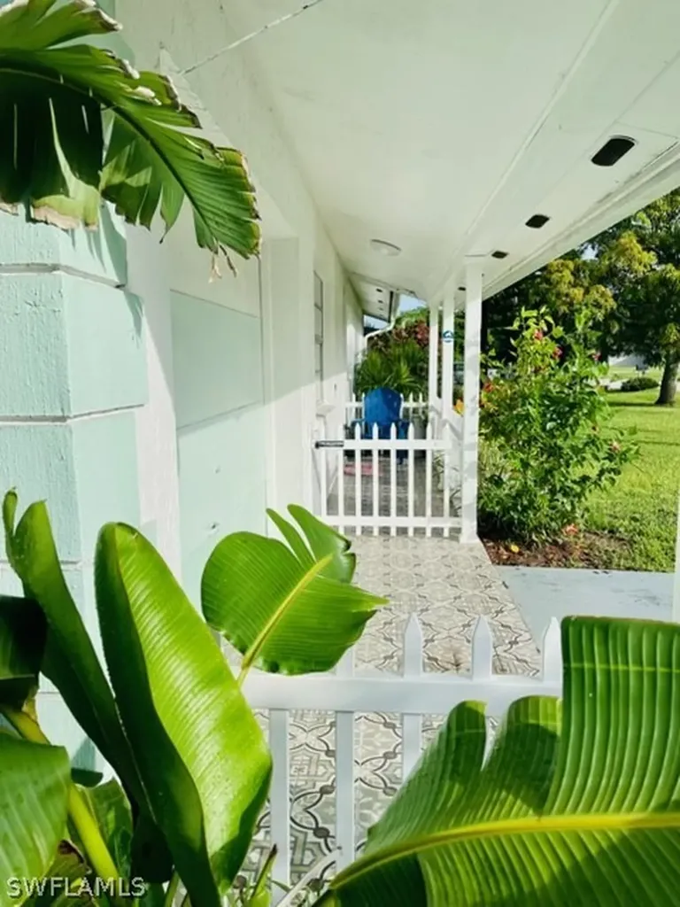 18568 Flamingo Road Fort Myers FL 33967