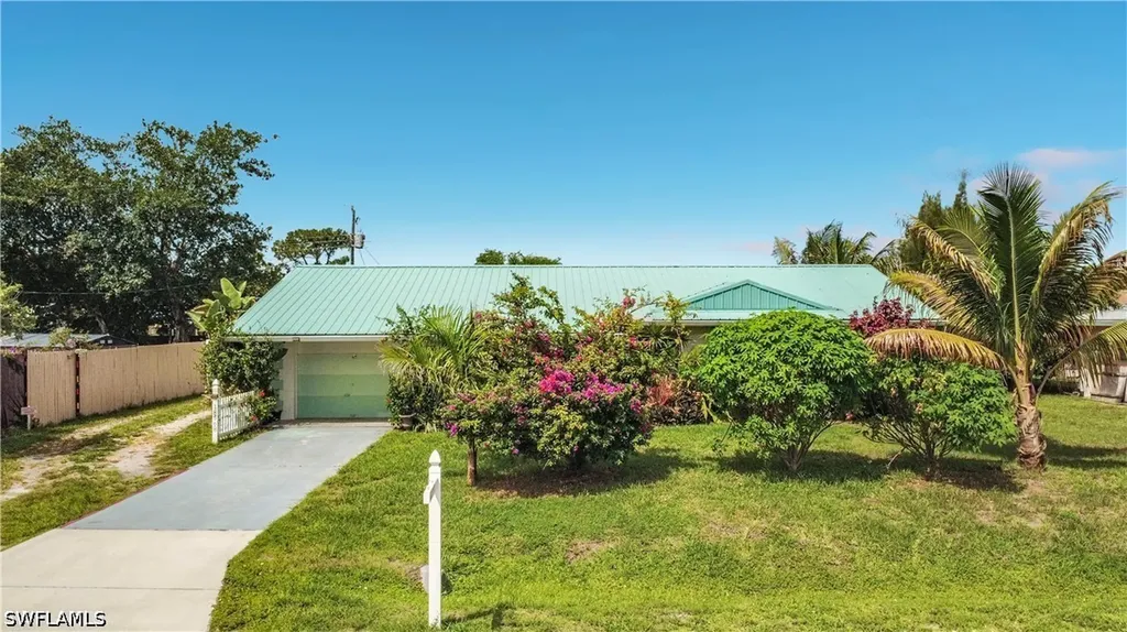 18568 Flamingo Road Fort Myers FL 33967