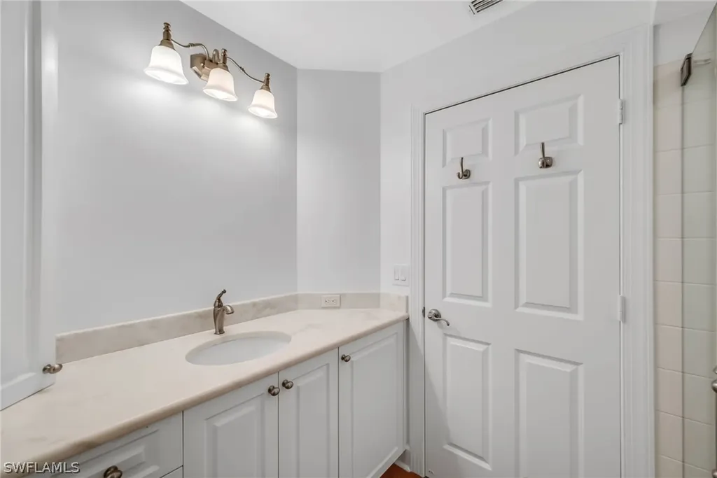 27008 Oakwood Lake Drive Bonita Springs FL 34134