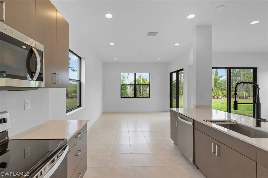 5693 Cassidy Lane Ave Maria FL 34142