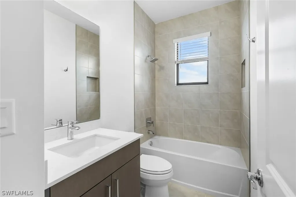 5693 Cassidy Lane Ave Maria FL 34142