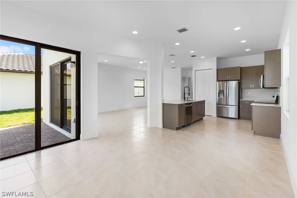 5693 Cassidy Lane Ave Maria FL 34142