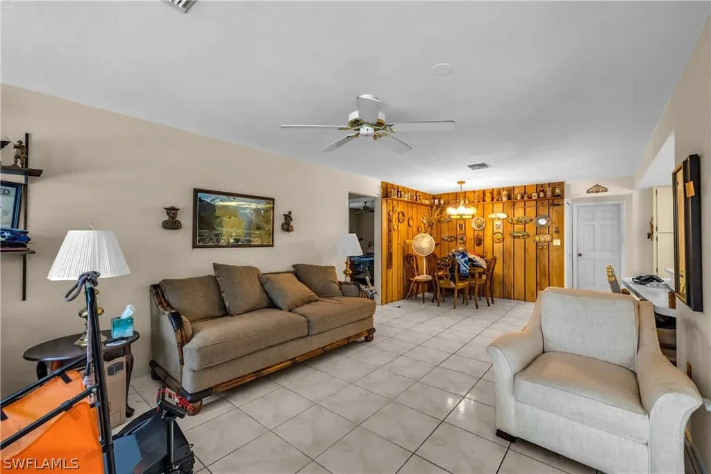 690 Murex Drive Naples FL 34102