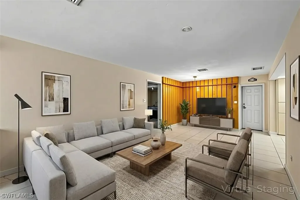 690 Murex Drive Naples FL 34102