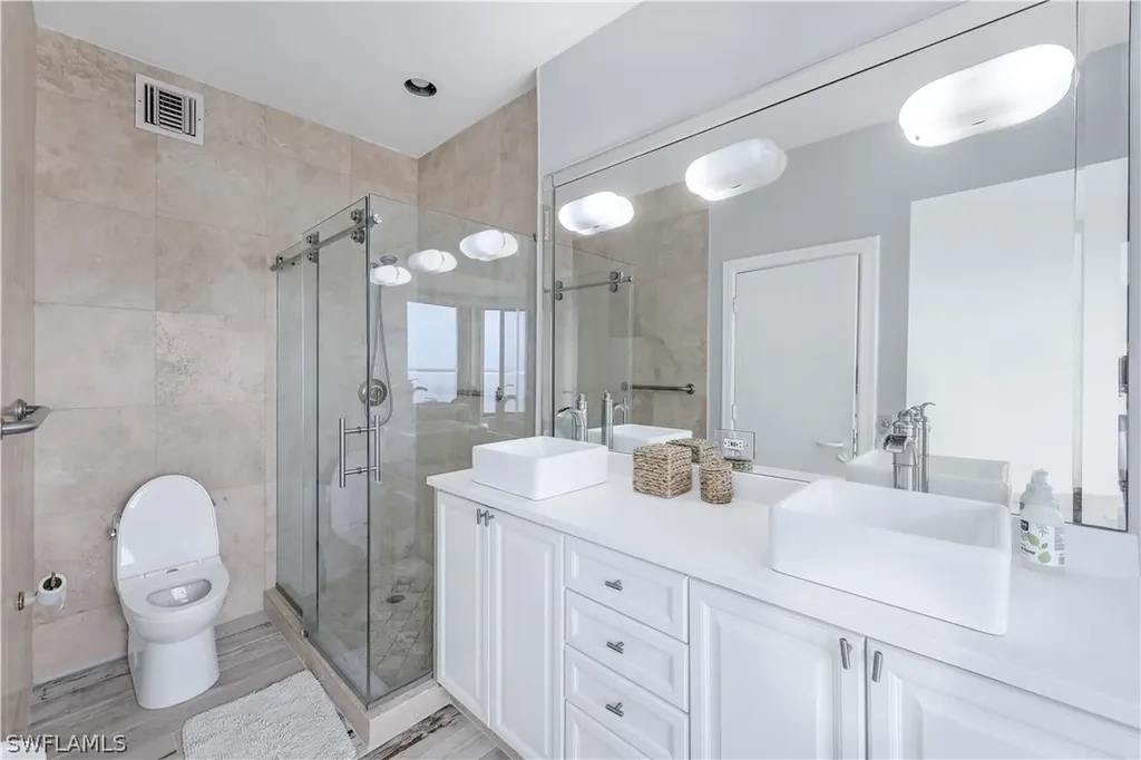 410 La Peninsula Boulevard Naples FL 34113