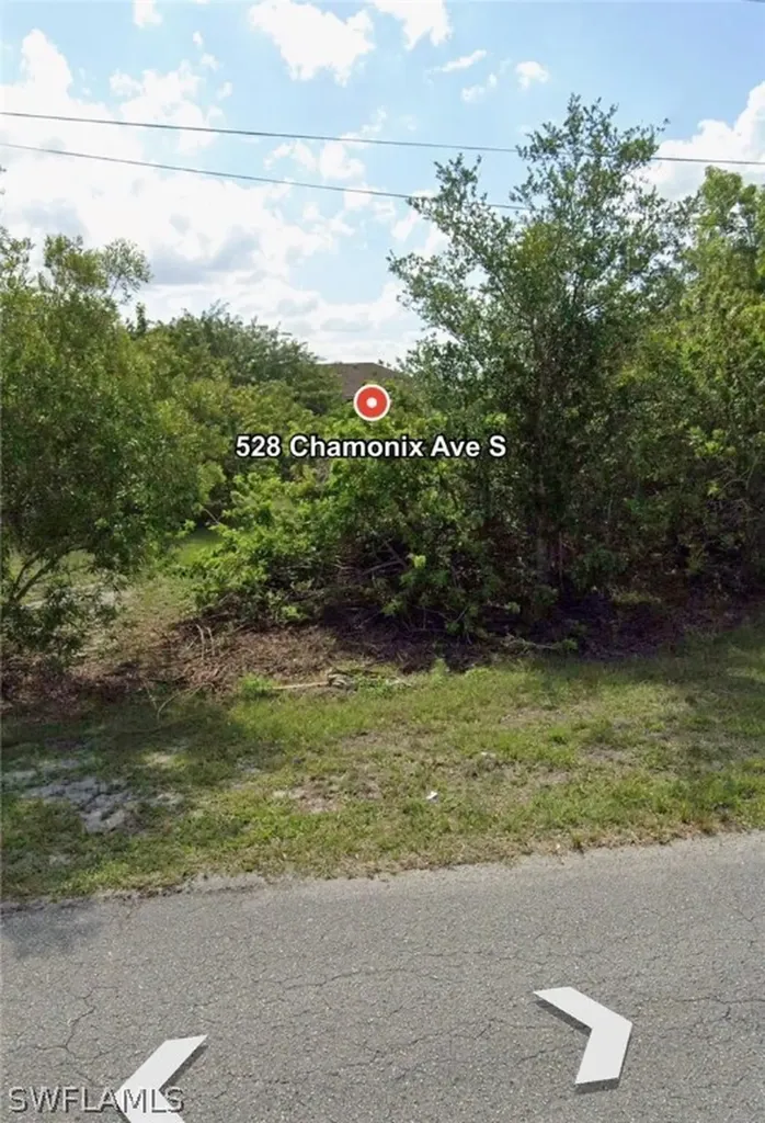 528 Chamonix Avenue S Lehigh Acres FL 33974