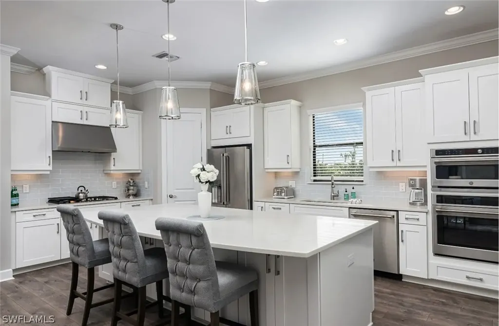 9451 Montelanico Loop Naples FL 34119