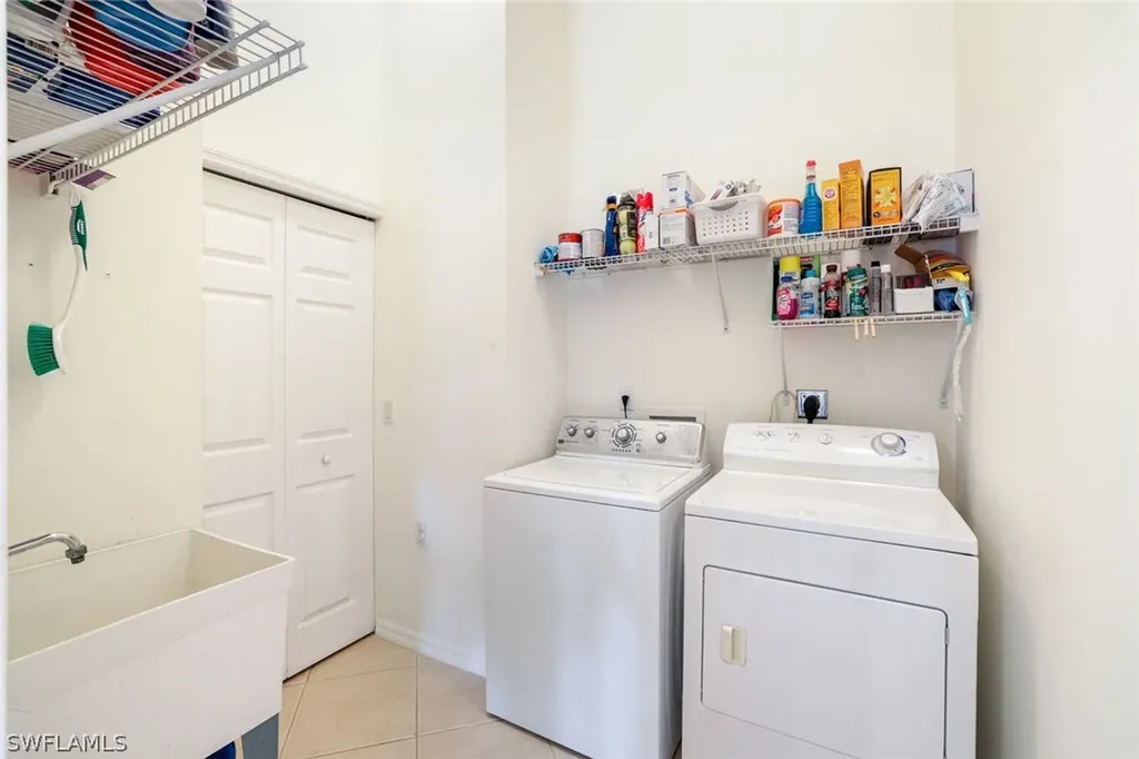 2347 Hidden Lake Court Naples FL 34112
