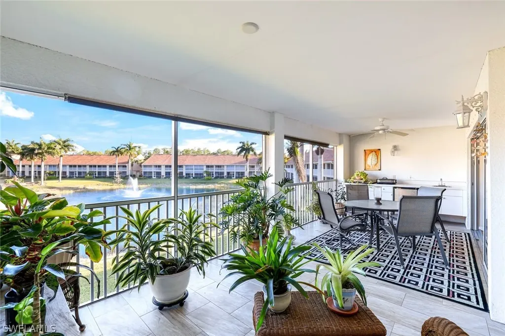 2347 Hidden Lake Court Naples FL 34112