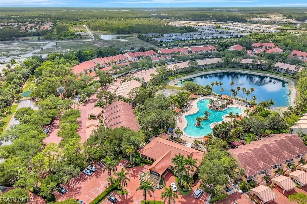 2347 Hidden Lake Court Naples FL 34112