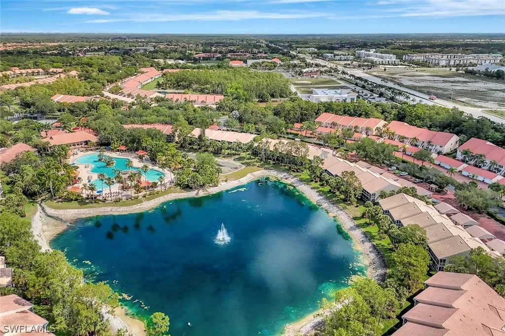 2347 Hidden Lake Court Naples FL 34112