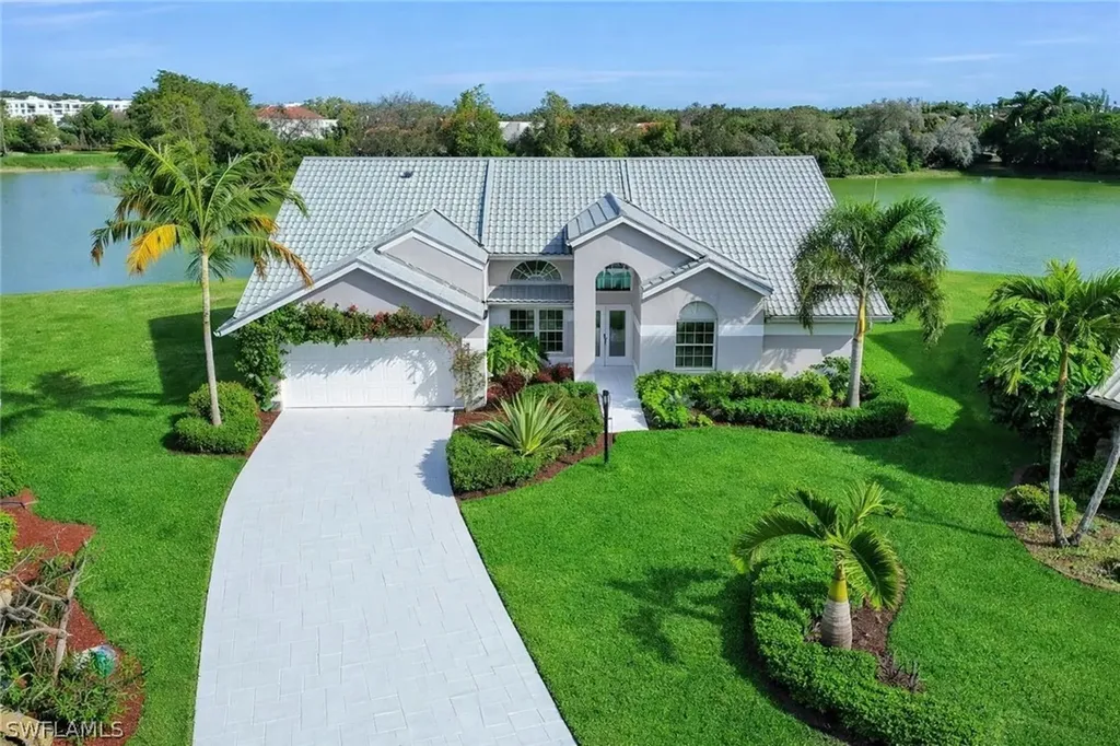 7208 Country Lake Circle Naples FL 34104