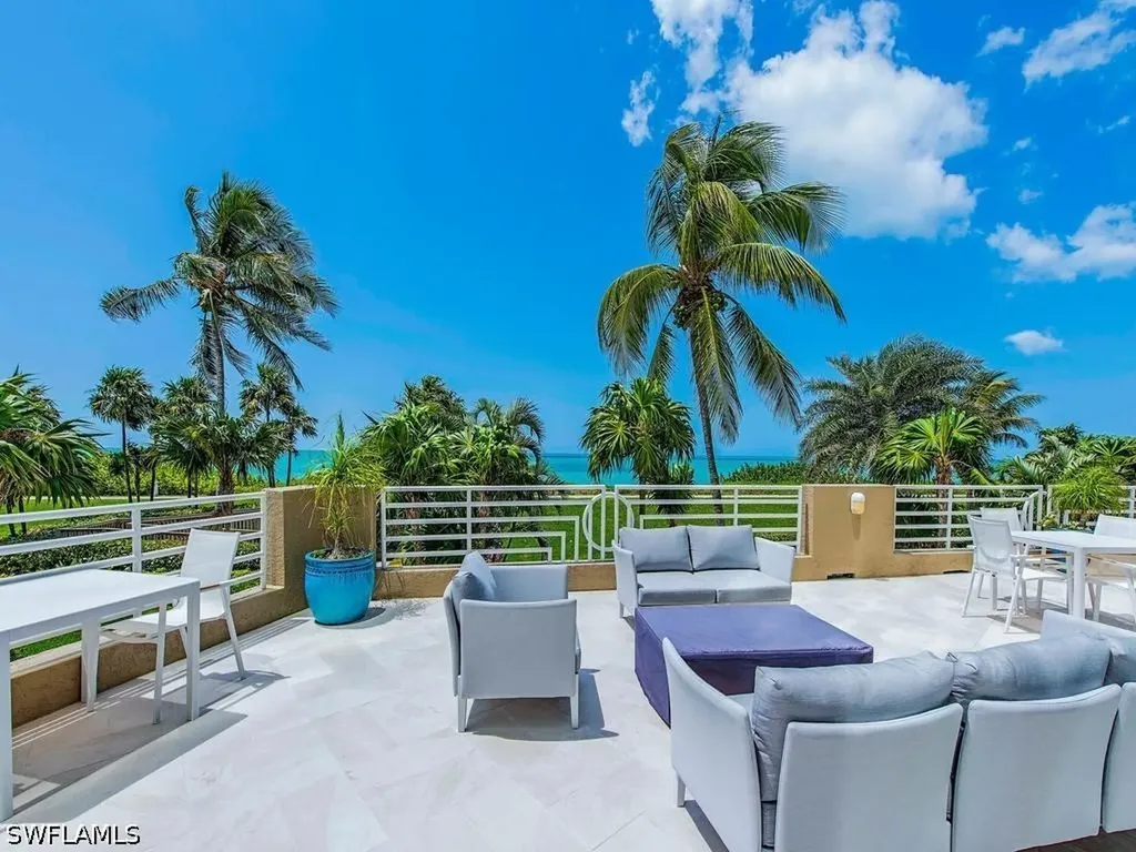 4651 Gulf Shore Boulevard N Naples FL 34103