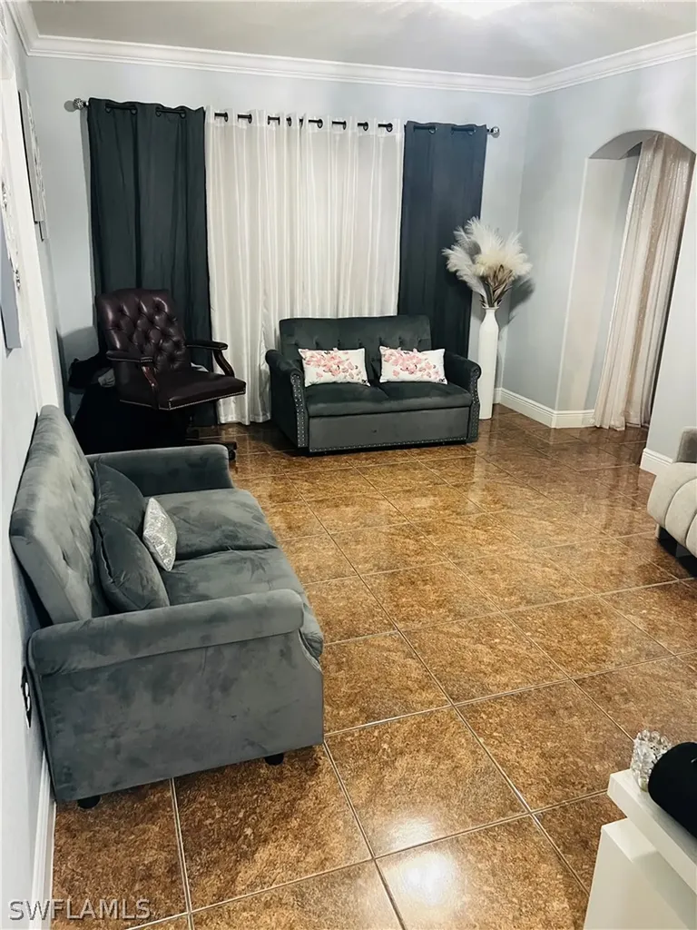 6219 Blossom Avenue Tampa FL 33614