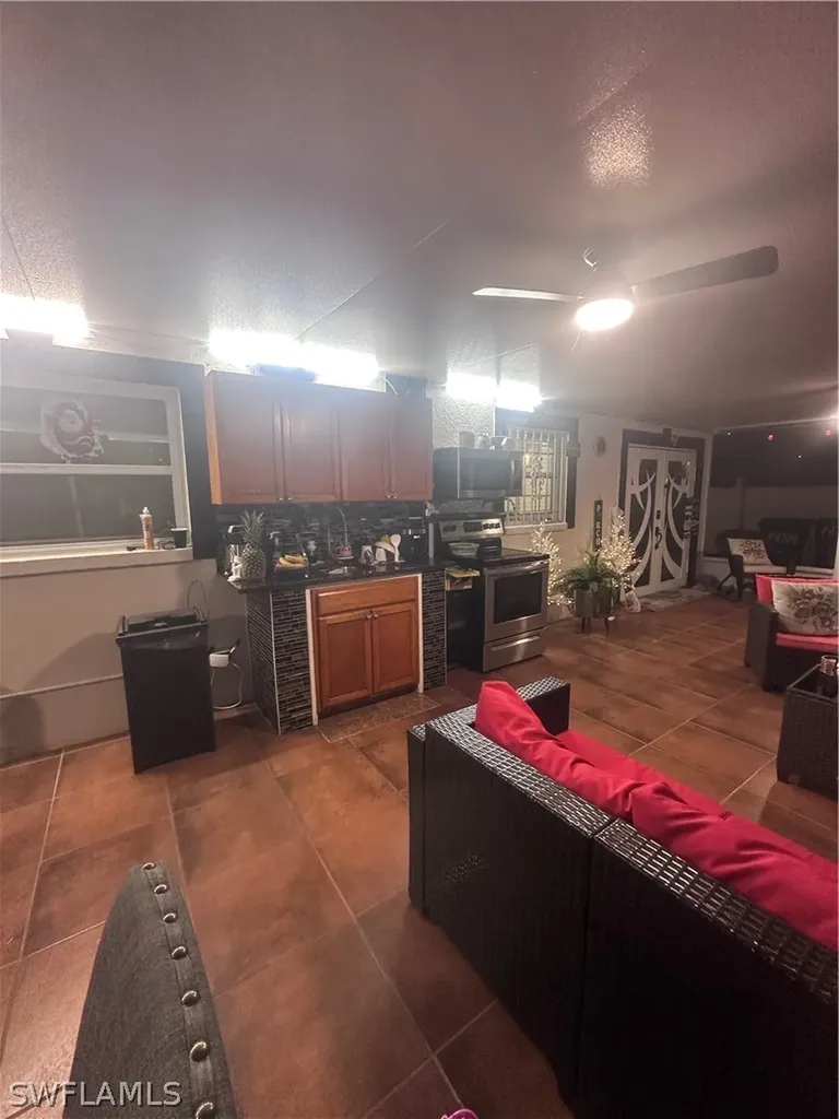6219 Blossom Avenue Tampa FL 33614