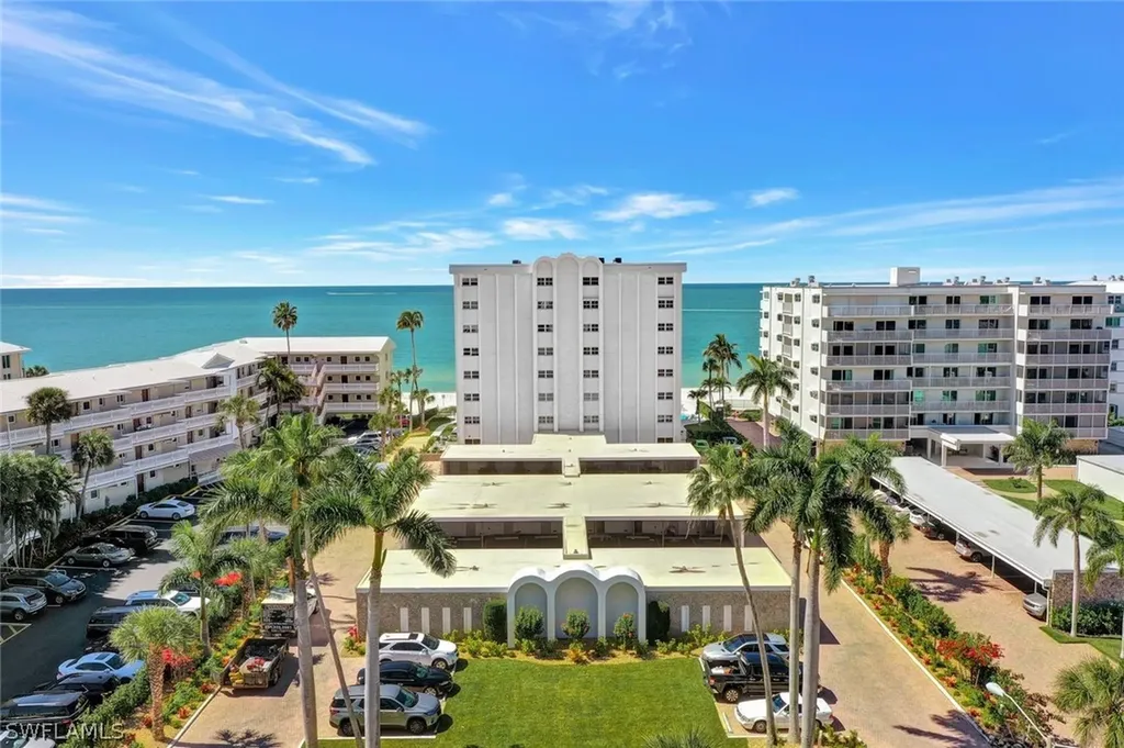 1919 Gulf Shore Boulevard N Naples FL 34102