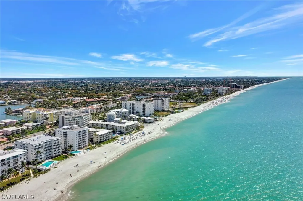 1919 Gulf Shore Boulevard N Naples FL 34102