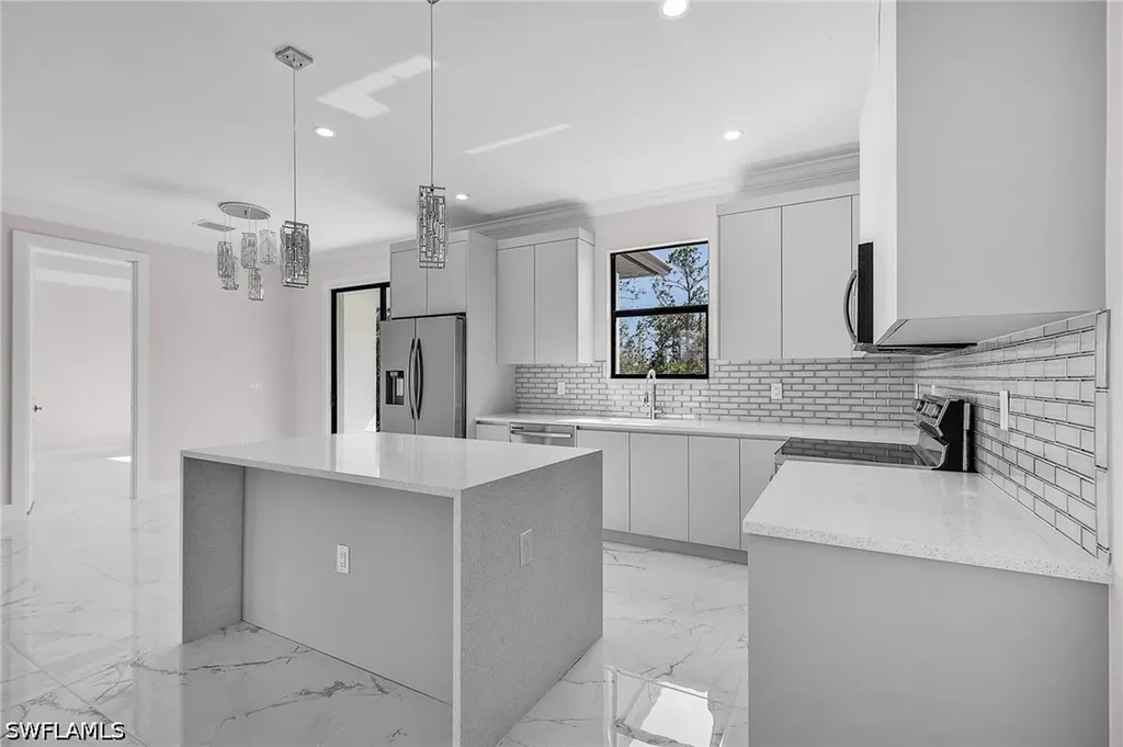 3260 60th Avenue NE Naples FL 34120