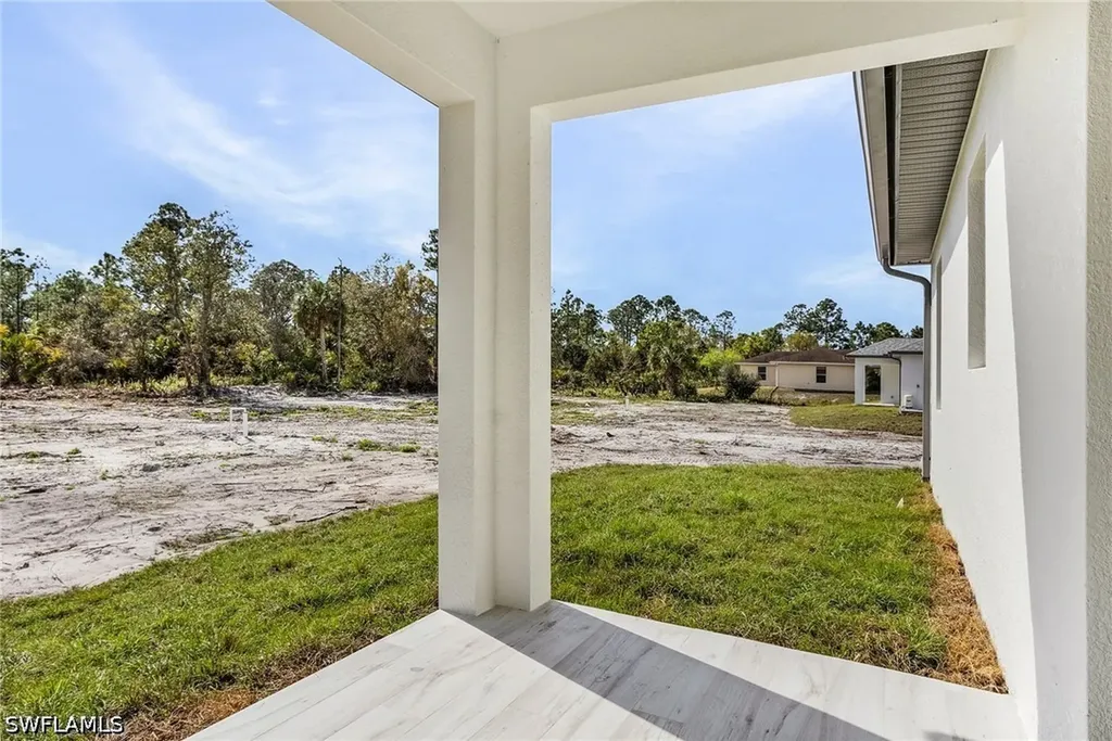 3260 60th Avenue NE Naples FL 34120