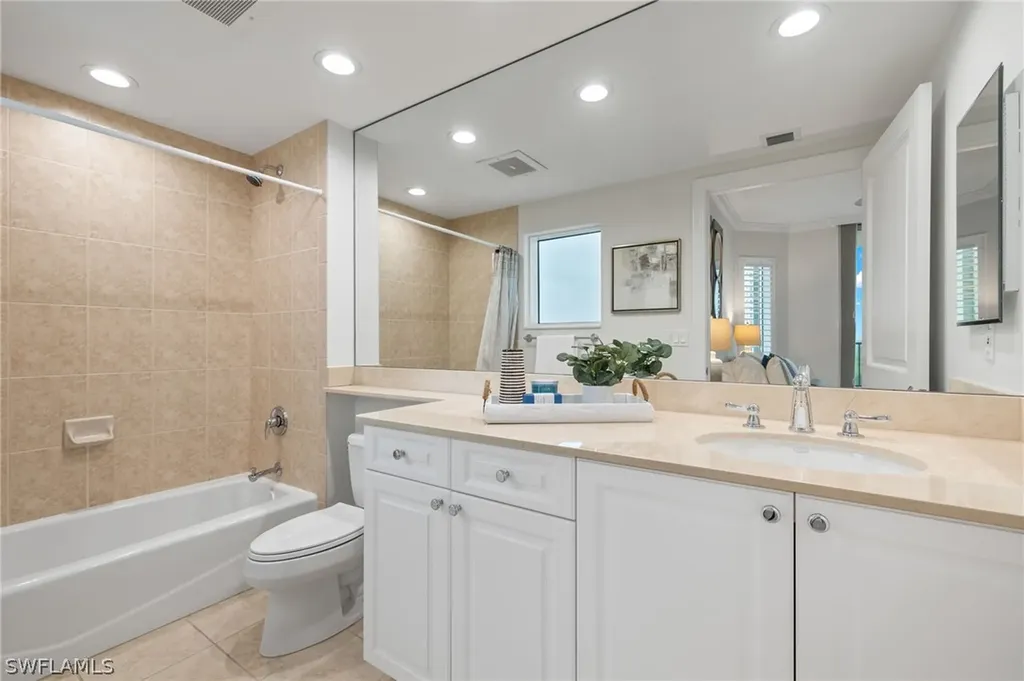 1060 Borghese Lane Naples FL 34114