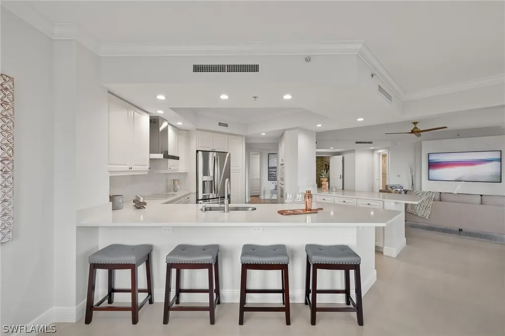 1060 Borghese Lane Naples FL 34114