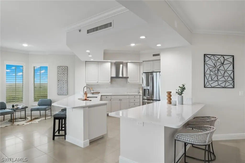 1060 Borghese Lane Naples FL 34114