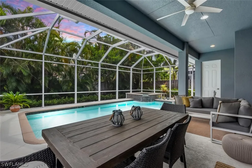 590 110th Avenue N Naples FL 34108
