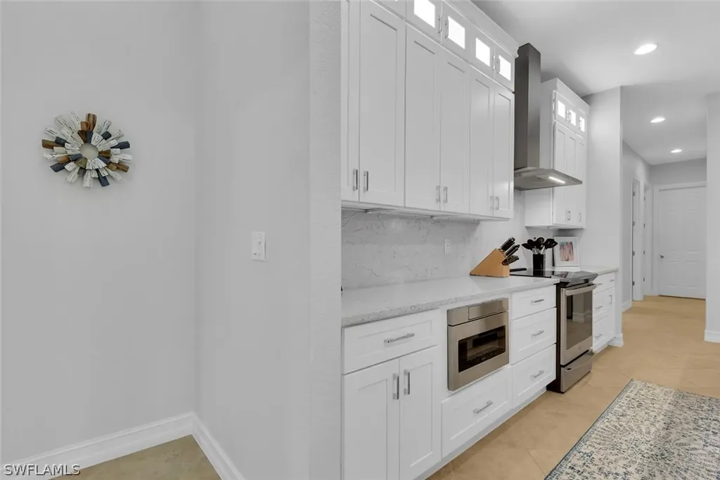 590 110th Avenue N Naples FL 34108