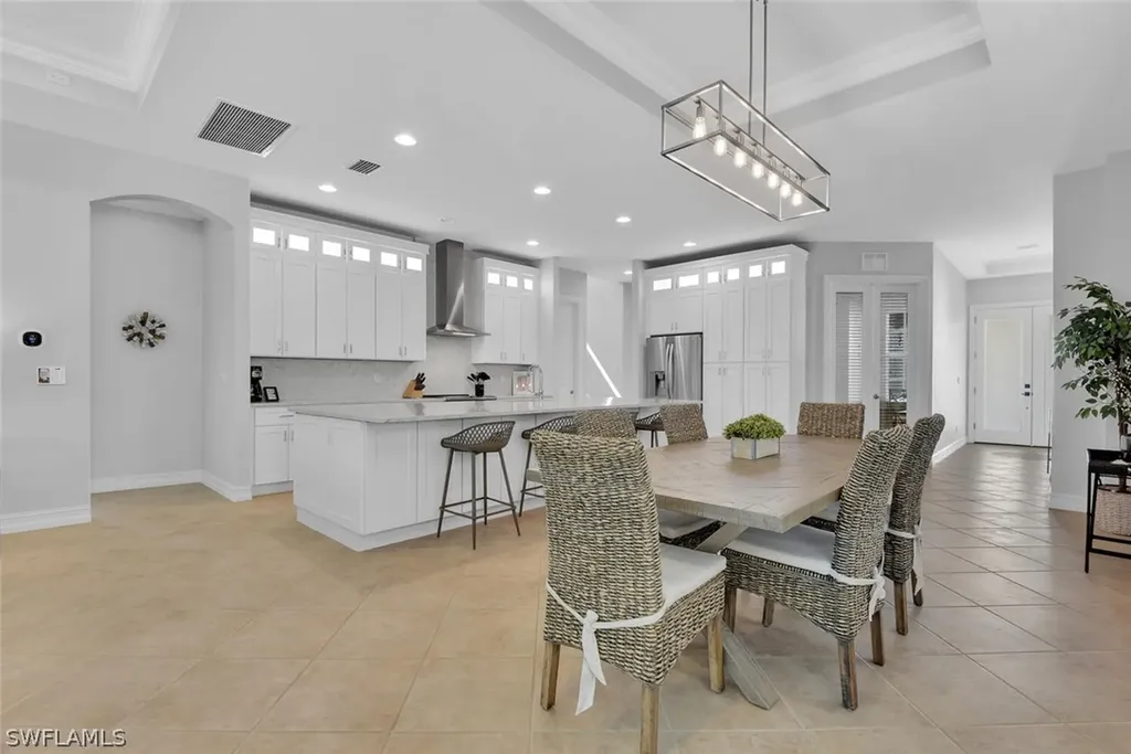 590 110th Avenue N Naples FL 34108