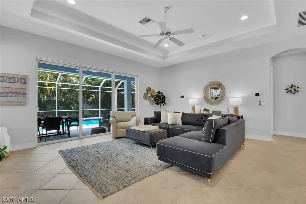 590 110th Avenue N Naples FL 34108