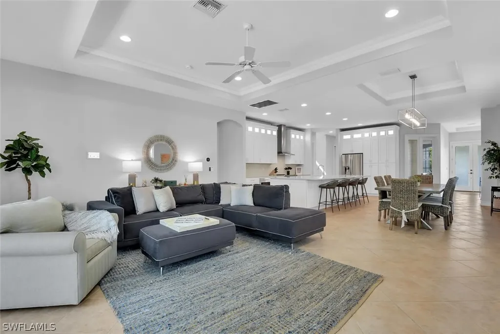 590 110th Avenue N Naples FL 34108