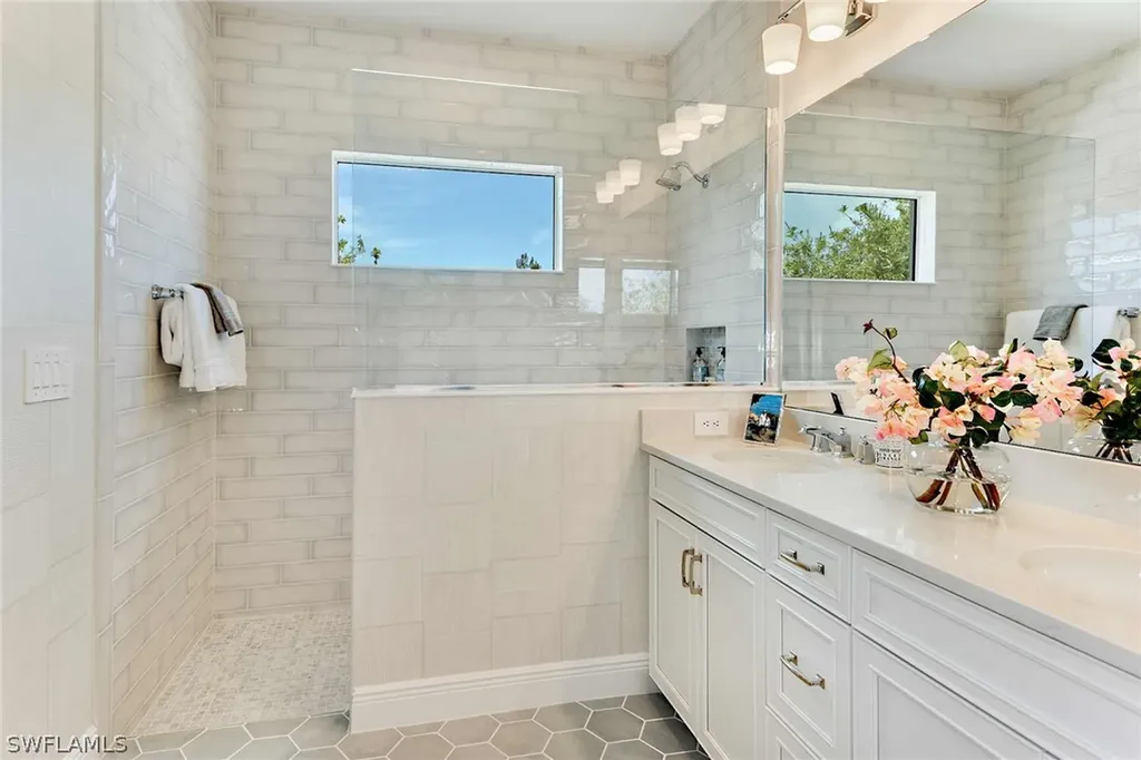 17807 Saddlebunch Key Fort Myers FL 33908