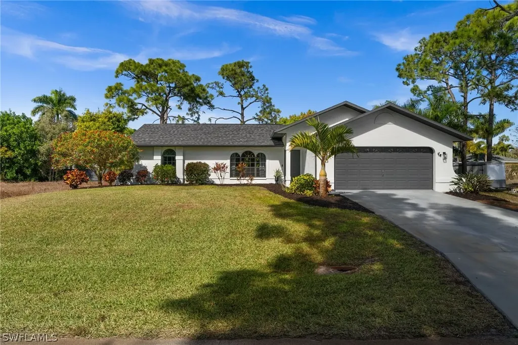 8137 Pelican Road Fort Myers FL 33967