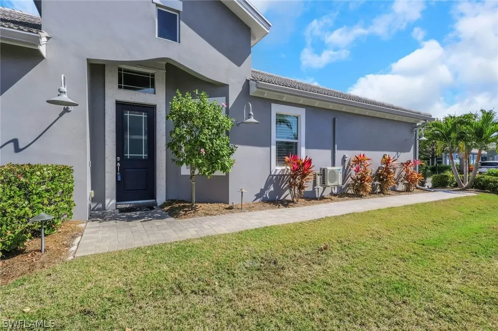 7022 Dominica Drive Naples FL 34113