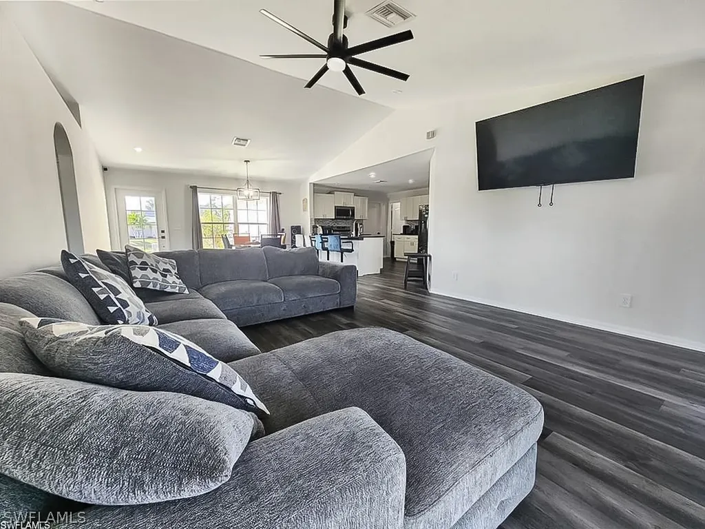 3623 NE 12th Avenue Cape Coral FL 33909