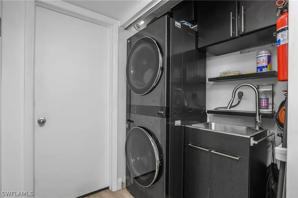 100 Glades Boulevard Naples FL 34112