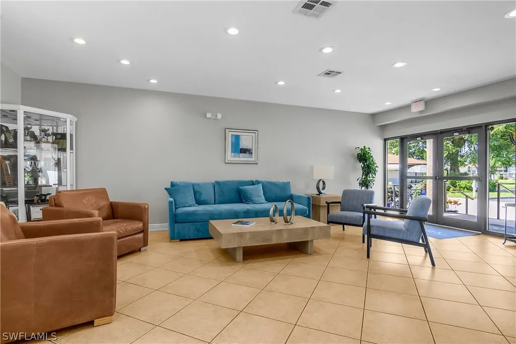 100 Glades Boulevard Naples FL 34112