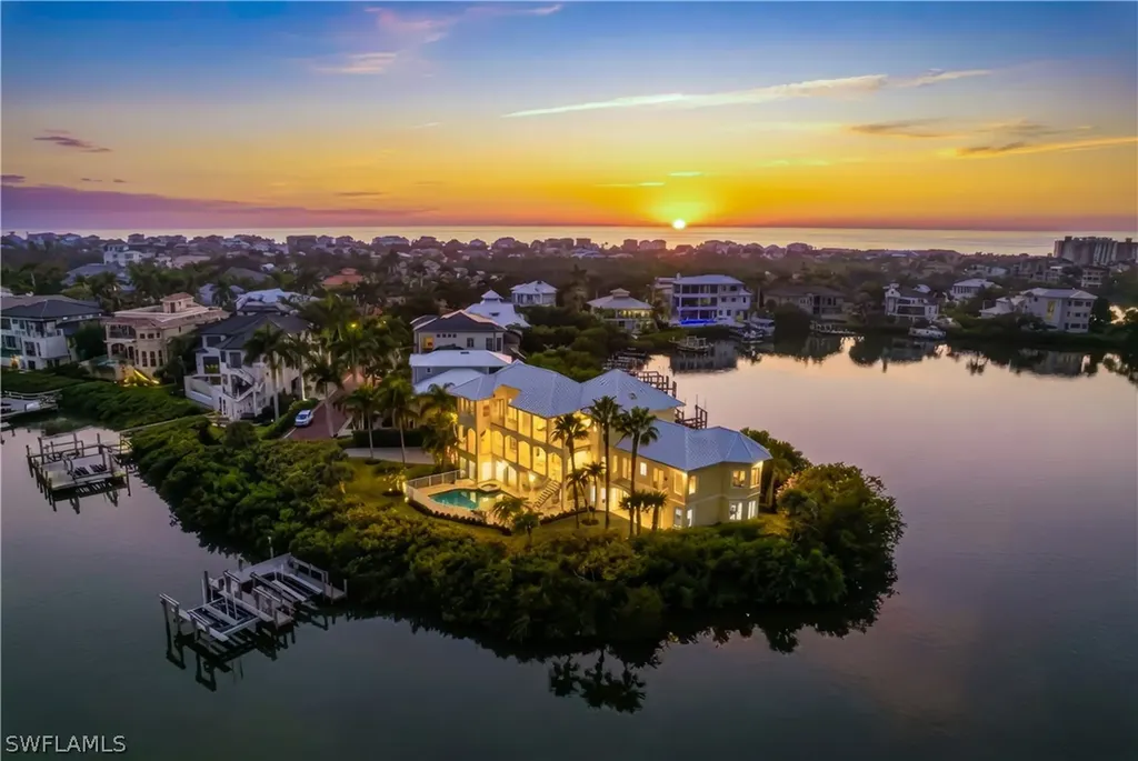 Bonita Springs FL, 195 San Mateo Drive