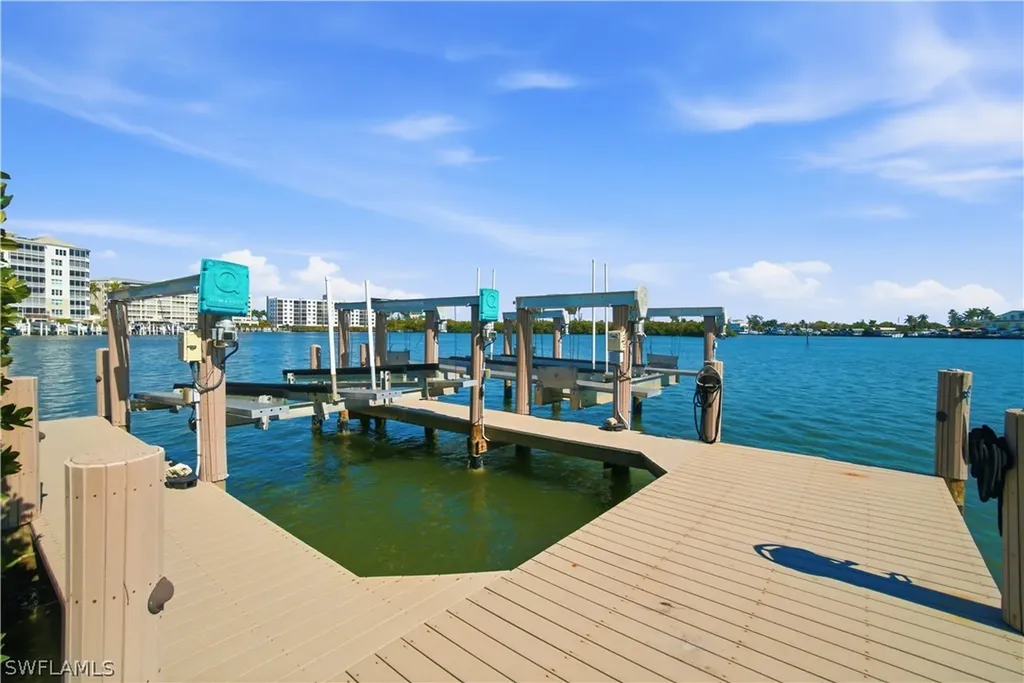 195 San Mateo Drive Bonita Springs FL 34134