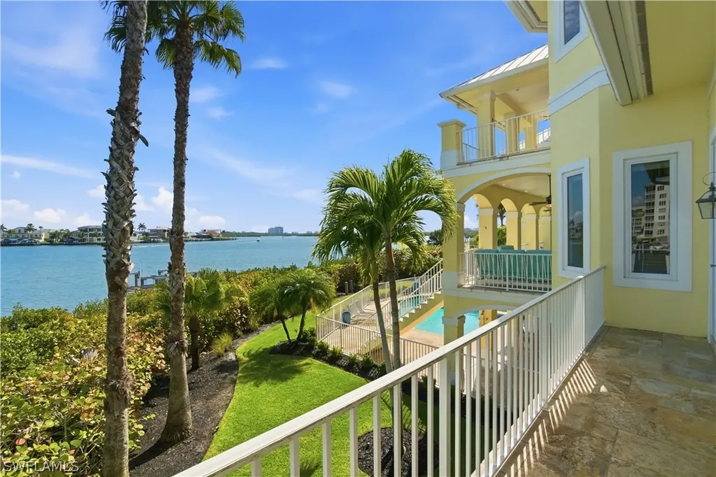 195 San Mateo Drive Bonita Springs FL 34134