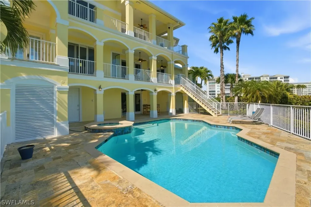 195 San Mateo Drive Bonita Springs FL 34134