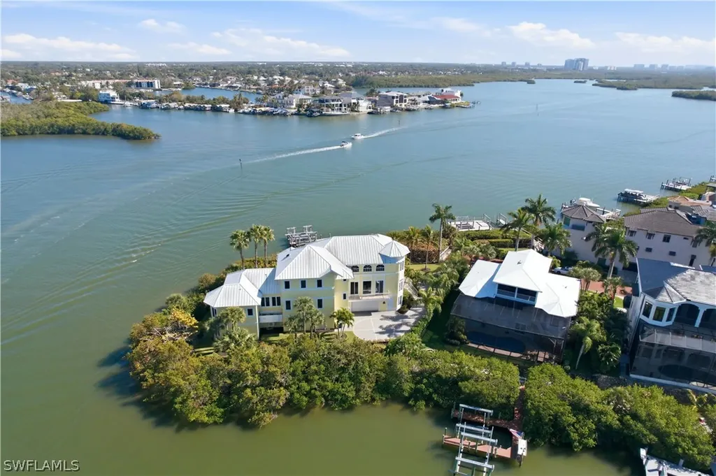 195 San Mateo Drive Bonita Springs FL 34134