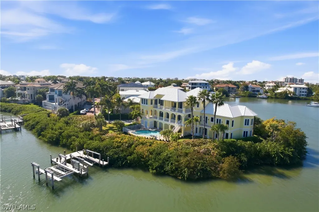 195 San Mateo Drive Bonita Springs FL 34134