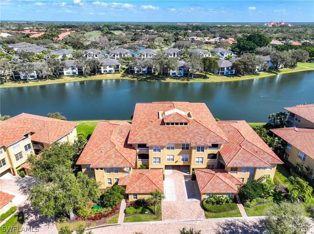 Naples FL, 1865 Les Chateaux Boulevard, Unit 303